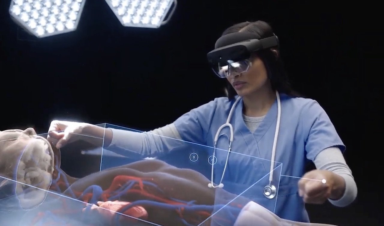 HoloLens2 medical training application in use